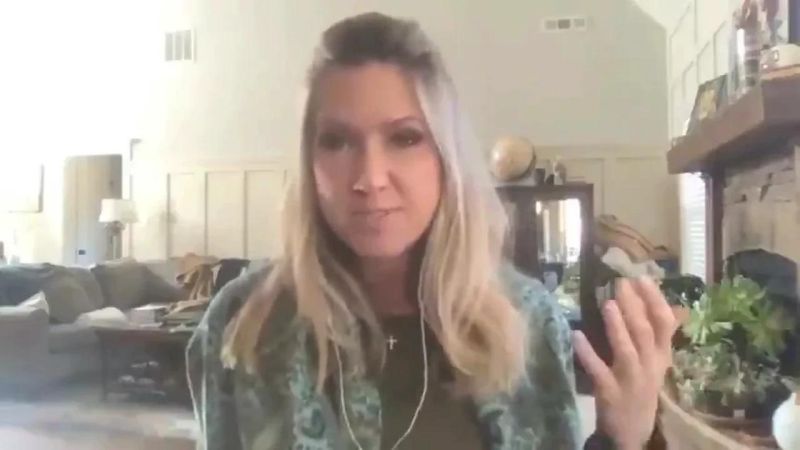 Carrie Madej Wikispooks - Elegant Mountain Texture - 8K