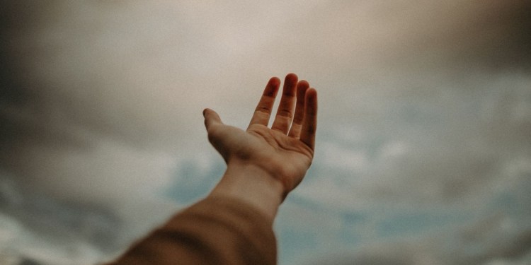 Como ouvir o Espírito Santo? Pastor ensina prática diária para reconhecer Sua voz