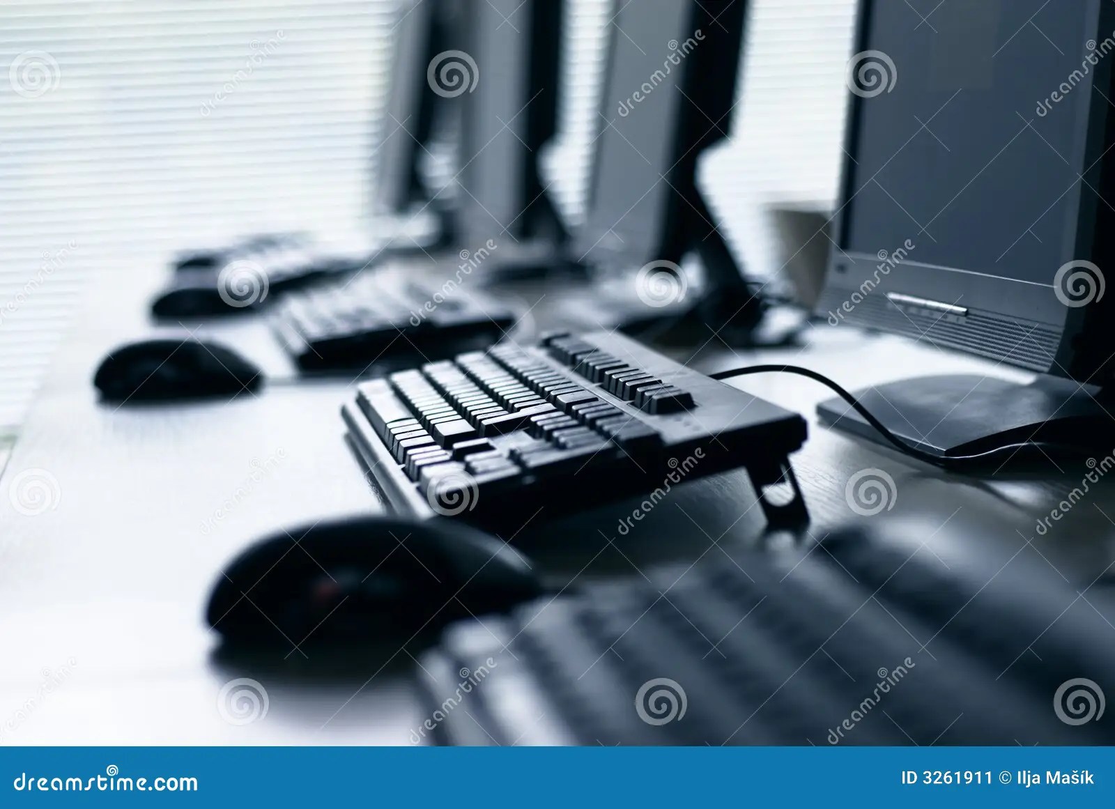 Computer-Labor stockbild. Bild von netz, daten, drastisch - 3261911