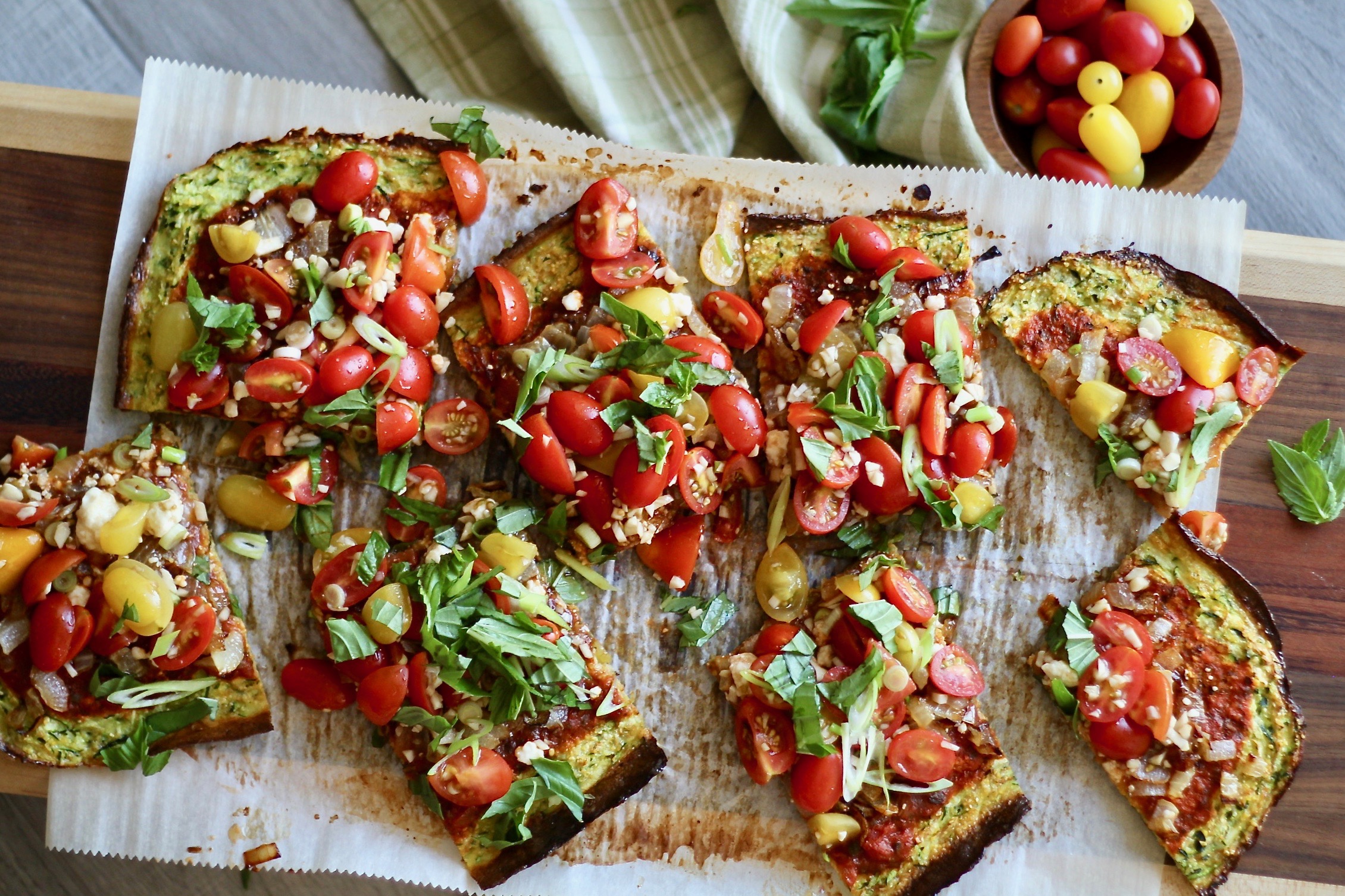 タチツボスミレ Zucchini Pizza Crust - Thyme for Honey