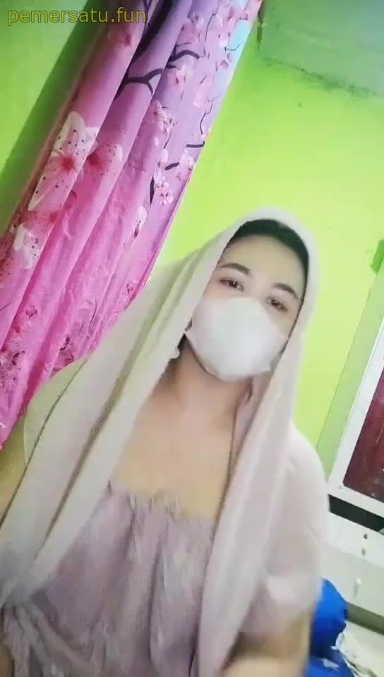 3 Porno Terbaru cha tante jilbab glowing montok pulen 