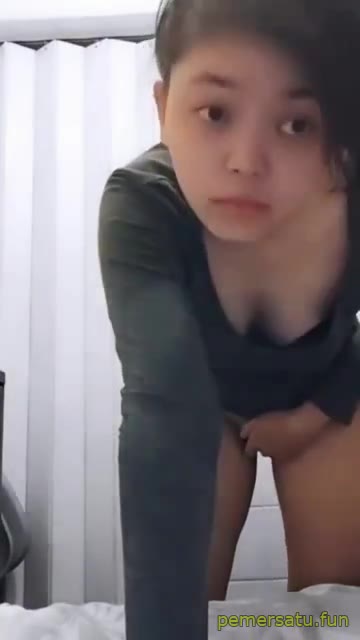 P7 Shila Jilbab Sange Pakai Hijab Montok Memek Mulus Segaris Colmek