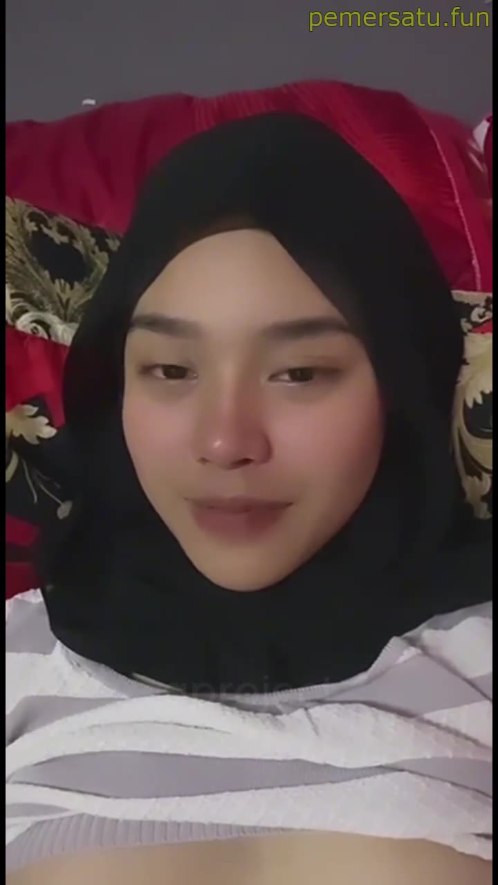 4 Viral Porno jilbab tobrut colok memek 