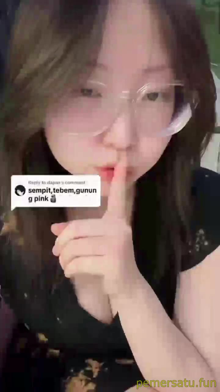 12 Viral Bokep chellmey hijab sange binal 