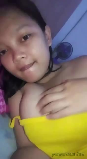 Video Viral Terbaru Koleksi ada 18 Vids Liat Hape Pembantu Masih Remaja 18yo Ternyata Liar Banget PEMERSATUDOTFUN