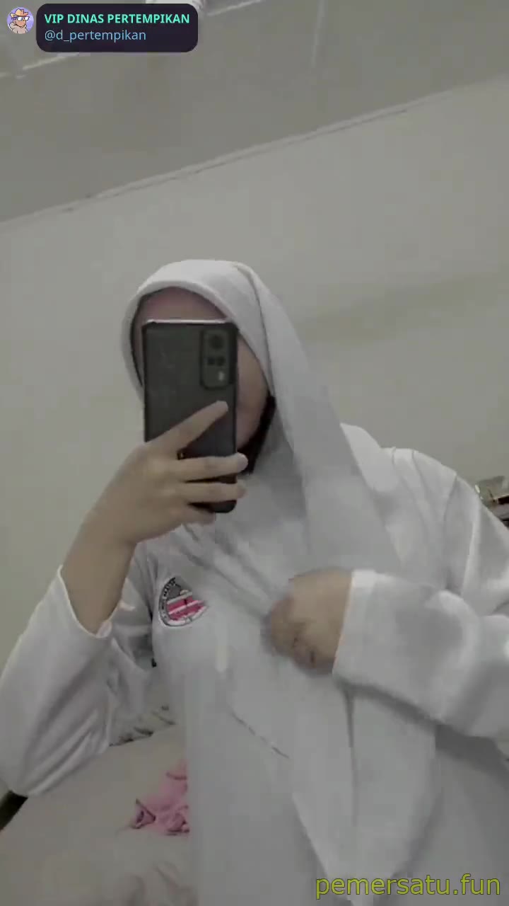 hijab mulus cakep abg 18yo suka colmek (13) Video Bokep