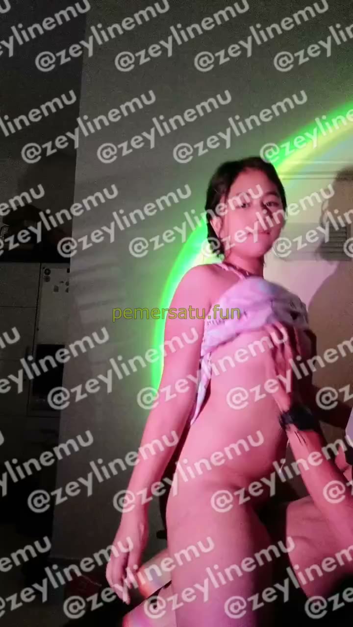  Porno Terbaru zeylin geyya abg 18yo jago wot