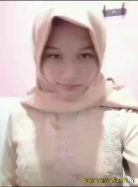1 Viral Bokep jilbab abg 18yo rambut pendek pulang sekolah colok memek pemersatu fun 