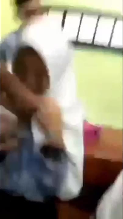 Video Viral Terbaru Digrepe 1 kelas PEMERSATUDOTFUN