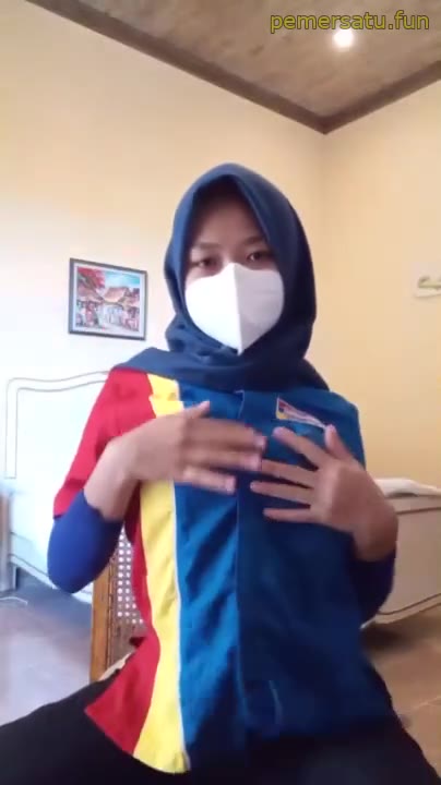 19 Bokep Terbaru ukhti hijab mulus 18yo colmek 