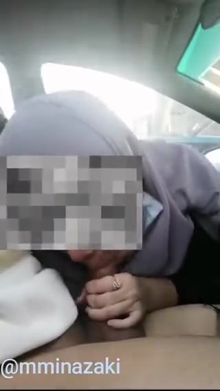 Jilbab BJ dalam mobil Video Bokep