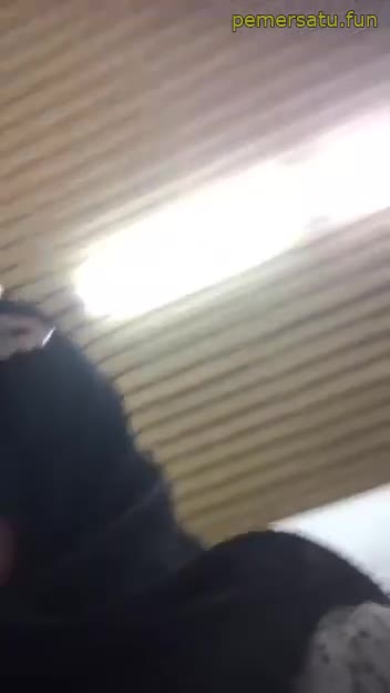 39 Porno Terbaru dina jilbab 18yo suka colmek sange 