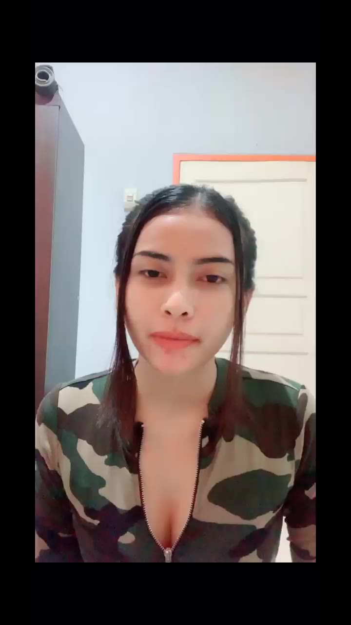 2 Tyas Ayu