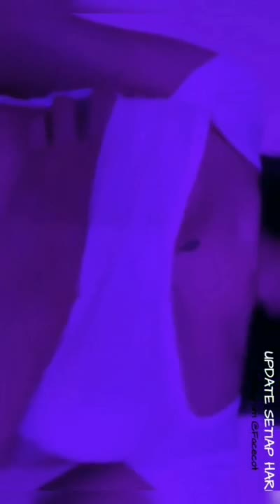 Video Viral Terbaru SOFIA tiktoker rambut panjang remas susu sepulang kuliah PEMERSATUDOTFUN