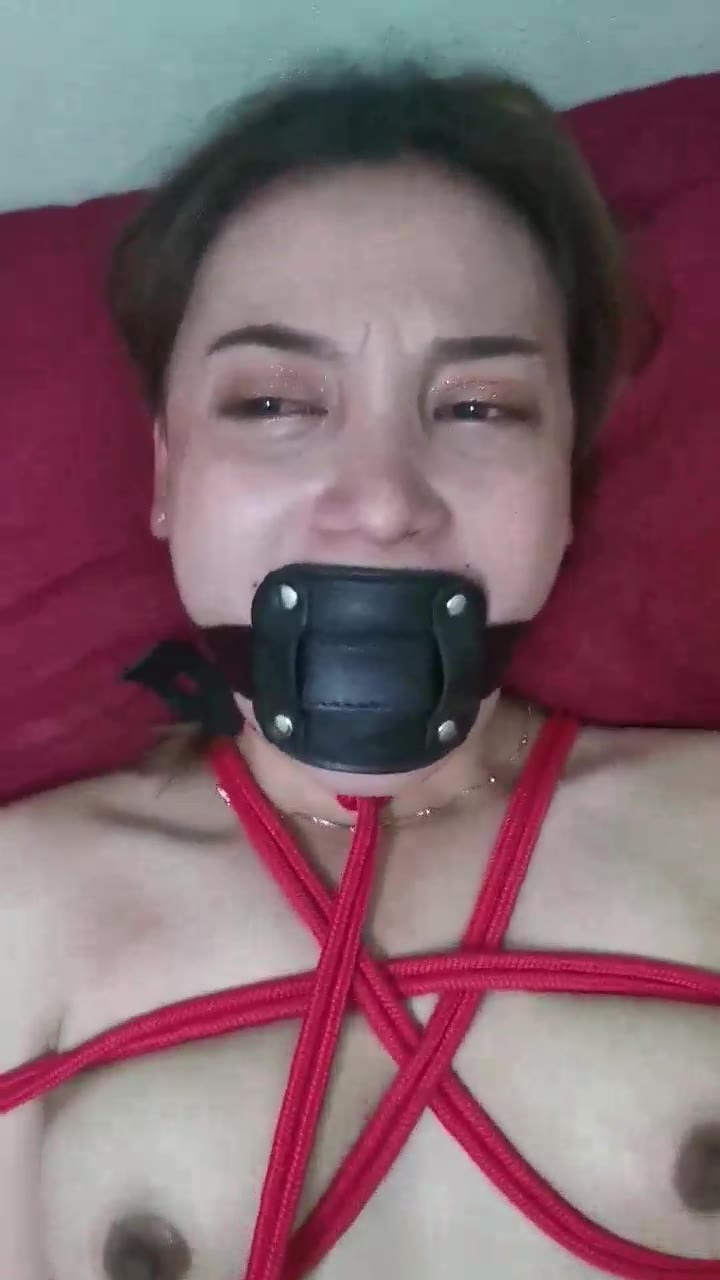 Enak Diikat Sambil Dientot Biar Sensasinya