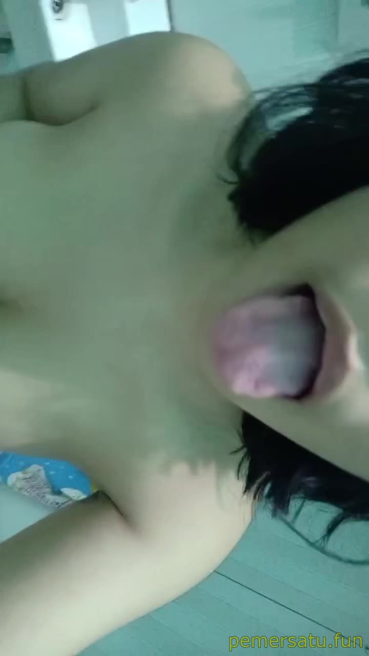15 Bokep Viral meiza abg 18yo 