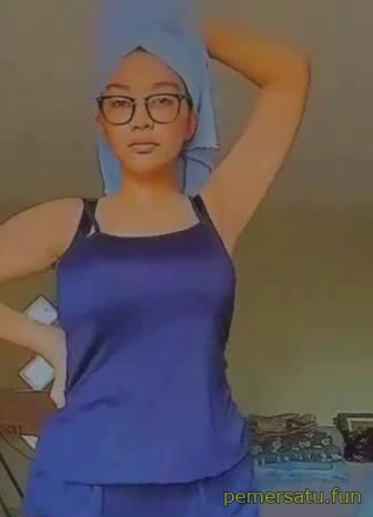 4 Porno Terbaru Maisarah abg 18yo kacamata tobrut 