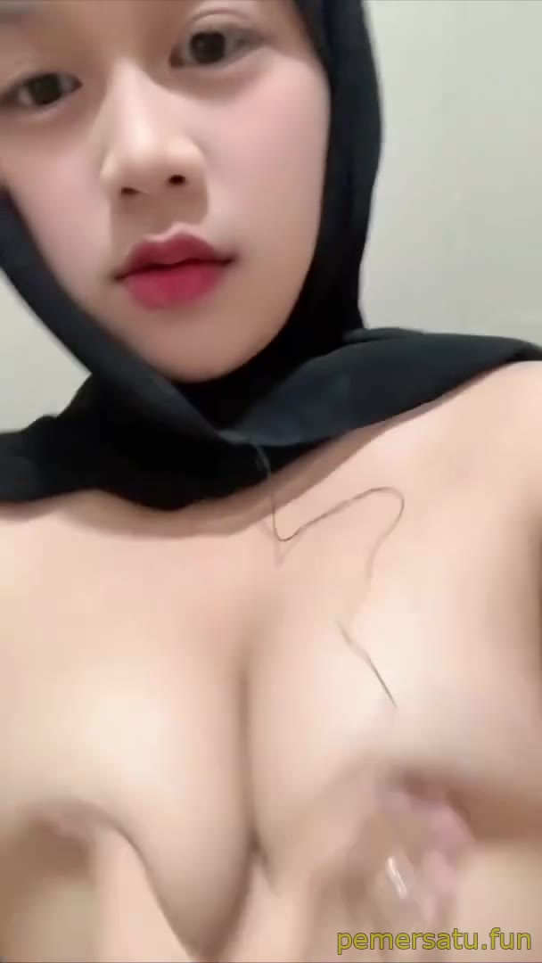 Update Hijab Elin Maymortis