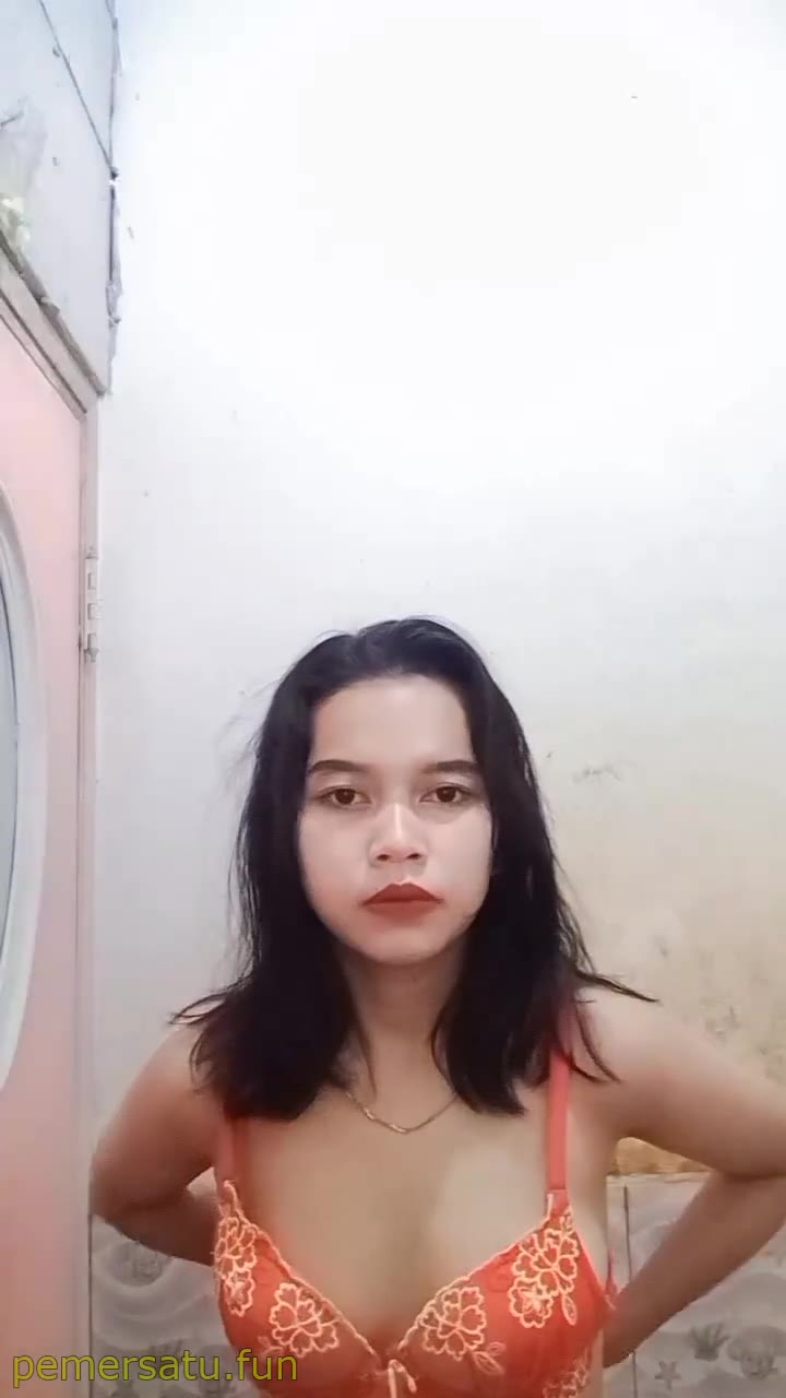 P1 Moonchild 18yo Abg Sange Colmek Ngewe