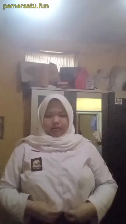 1 Bokep Porno jilbab montok 18yo colok memek 
