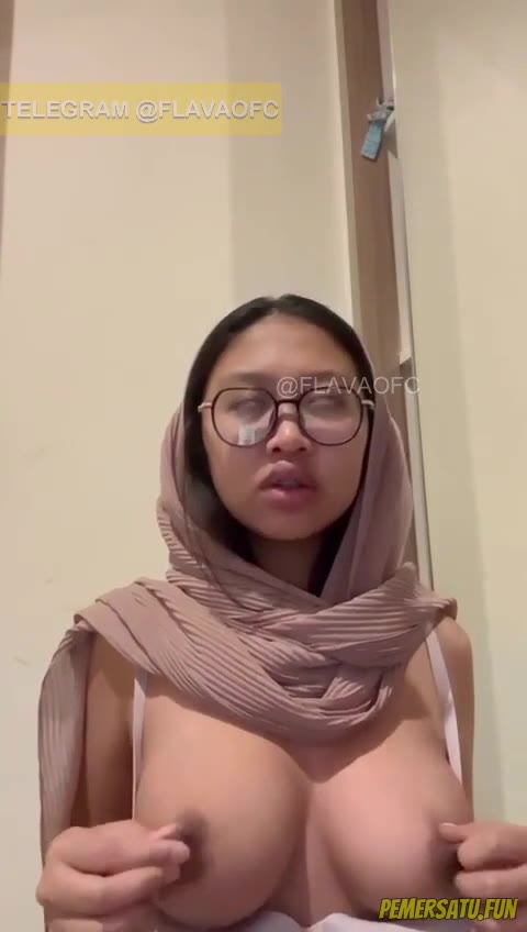 P14 Nindia Abg 18yo Kacamata Kurus