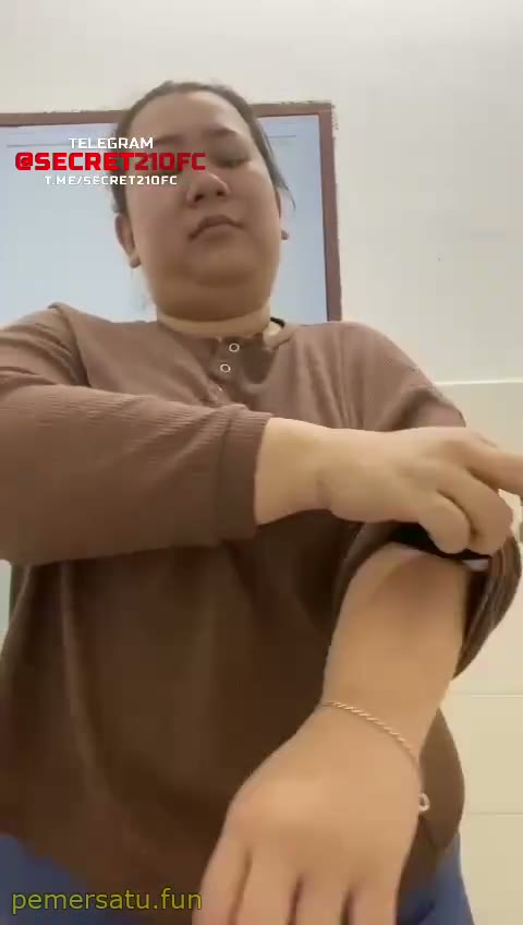 P6 Joyclyn Tobrut Montok