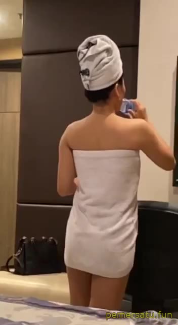 P4 Abg Ketagihan Kontol Driver Grab Ajak Ke Hotel Ngewe