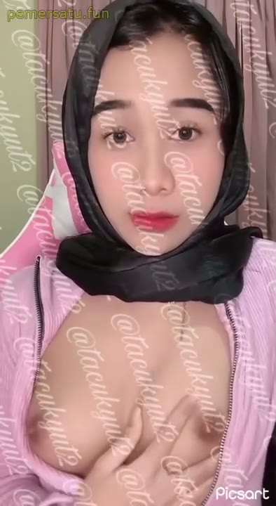  download terupdate Talent Tacu Tobrut Update Pakai Hijab Lepas Jaket Colmek