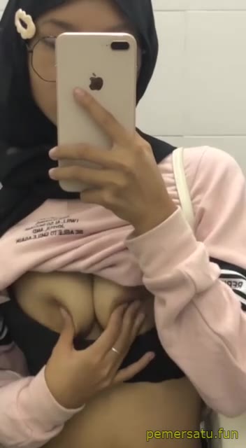 46 Viral Porno dina jilbab 18yo suka colmek sange 