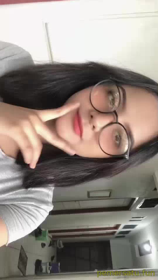 ass.gdav.top-Ochie Deyana Gadis Kacamata PEMERSATU FUN (2) - 0k4sfzqyejrm