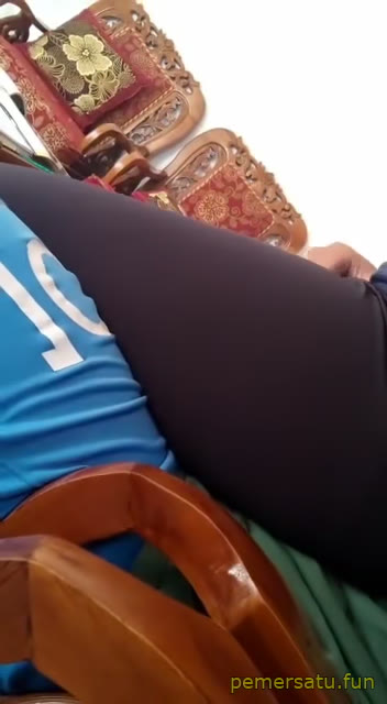 4 Terbaru Viral mesum di ruang tamu abg 18yo sange 