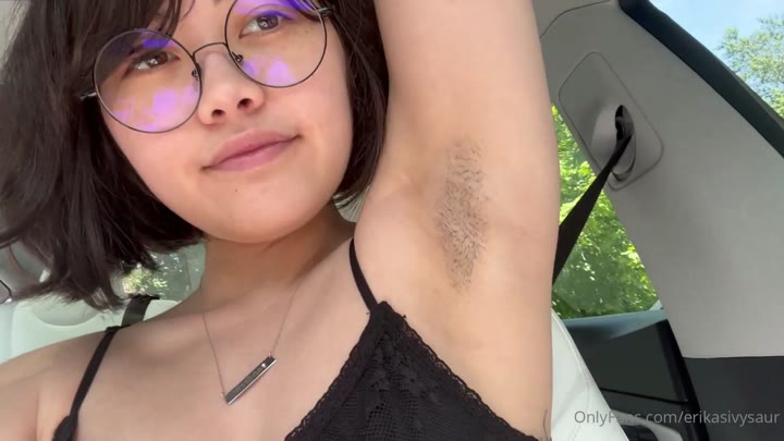 P1-merged-1682337881813 Pamer Fetish Toket Berbulu