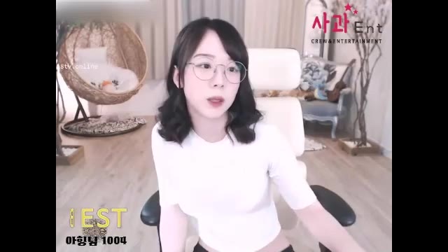 Begini APPLE KBJ Cakep Amat Rambutnya Di Model