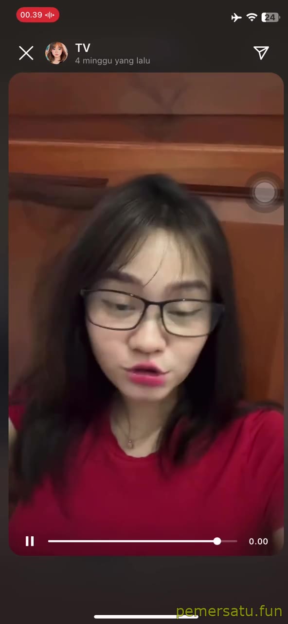 23 Bokep Viral cantik kacamata selebgram tobrut binal 