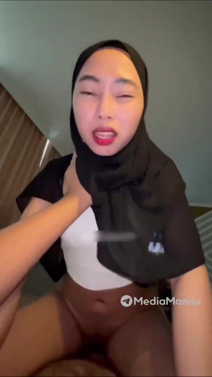 ass.gdav.top-Hijab Hitam Goyang Diatas Sambil Ditabok-tabokin - a9pfs25l8jg2