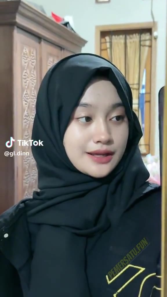 bokep.indobokepin.com-tiktoker jilbab kacamata cantik GG86 3 - 42gls0j96zpl