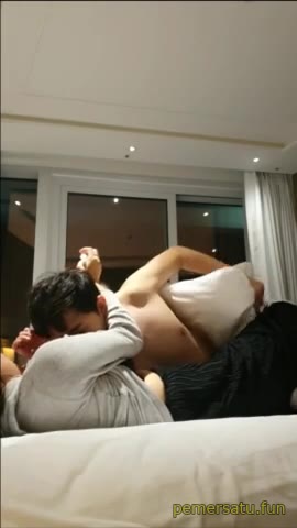 7 Viral Porno skandal cakep ngewe sama suami orang 