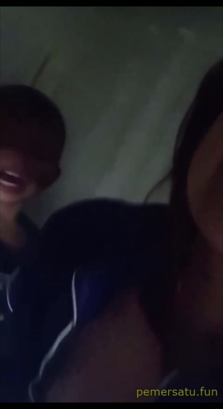  Bokep Porno abg jilbab manis 18yo eksib fulldur