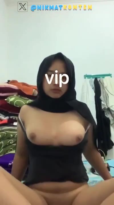 bokep.indobokepin.com-Toge Hijab Hitam Colmek Ampe Dalem - 7lc195zcwum2