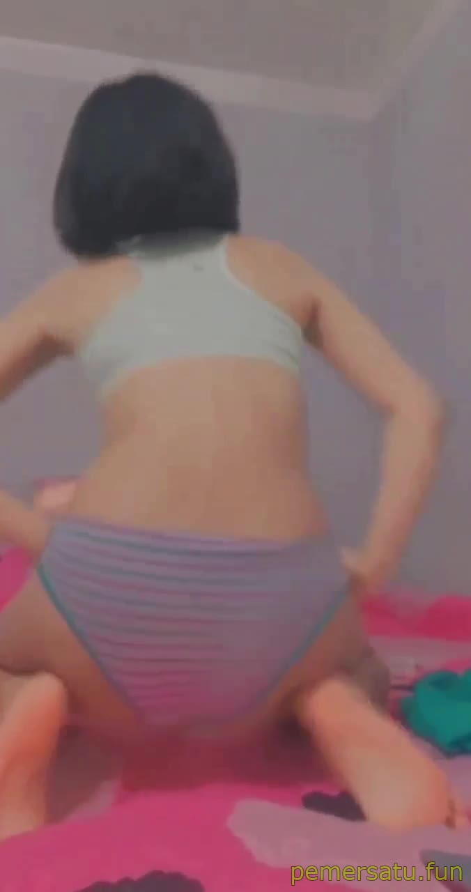 P39 Melina ABG 18yo TIktokan Seksi Di Booking Om Follower