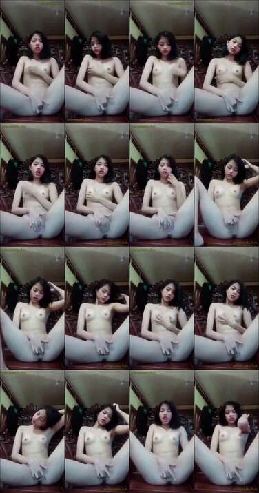 colok memek di ruang tamu padahal mulus