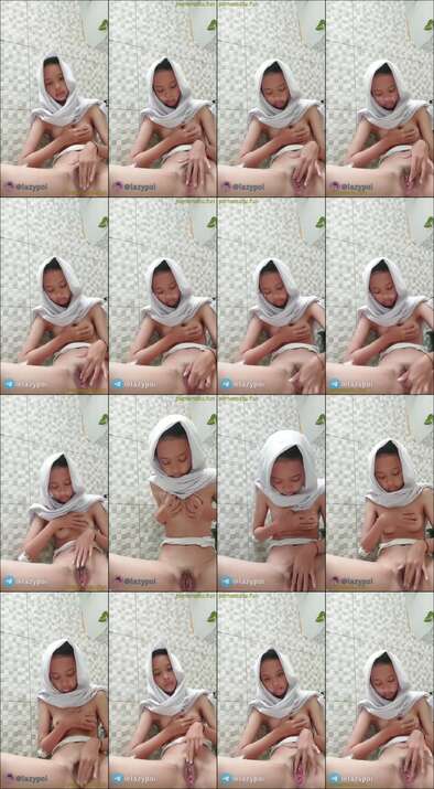 ass.gdav.top-dede nia jilbab sange colmek di kamar mandi (1) uaxxlxjczp9f