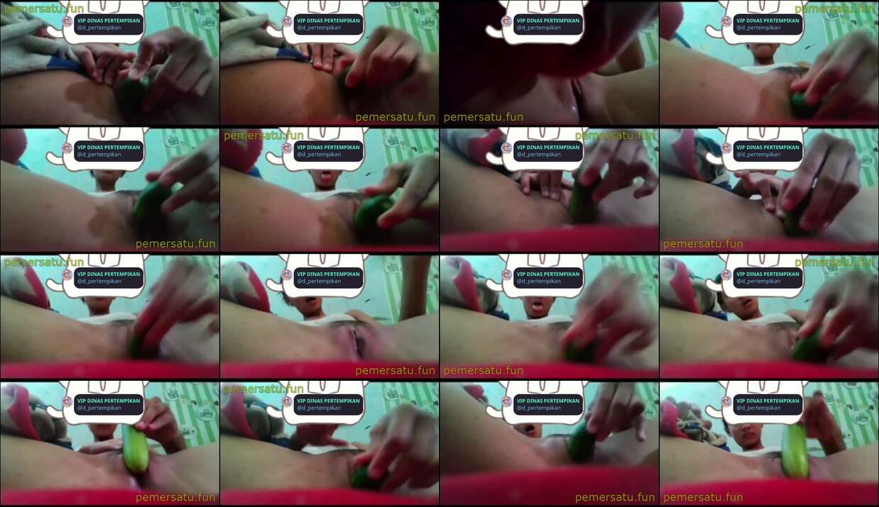 ass.gdav.top-abg kampung 18yo jilbab tocil memek sempit colok sendiri (5) 2s8cyzaug1va