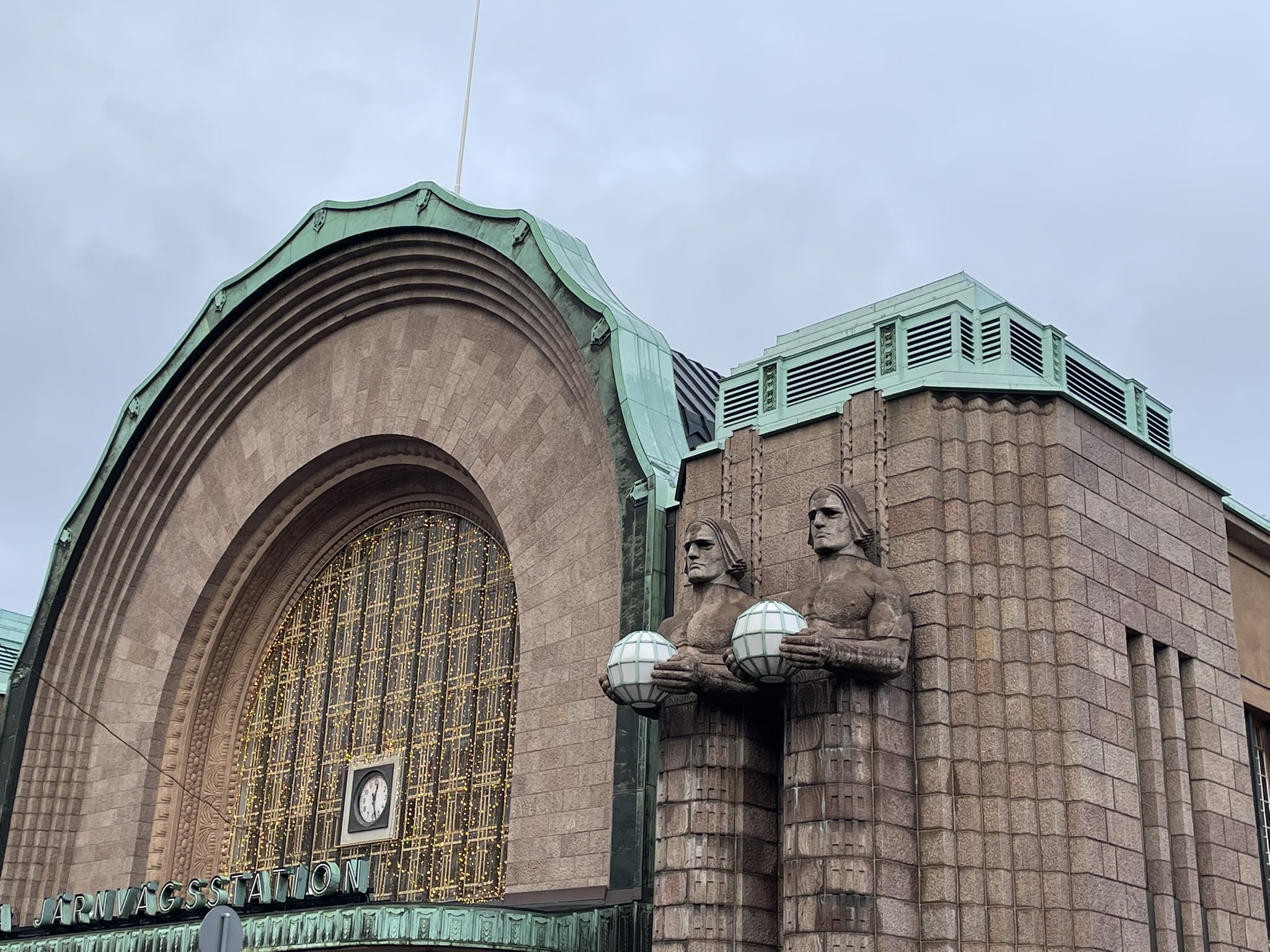 Helsinki Train Station (1)
