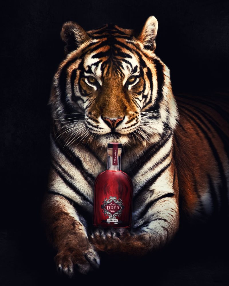 Gin Easy Tiger - Dark Images - Amazing Retina Collection
