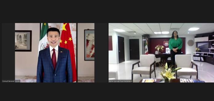 RECIBE CÓNSUL DE CHINA NOMBRAMIENTO COMO HUÉSPED DISTINGUIDO.