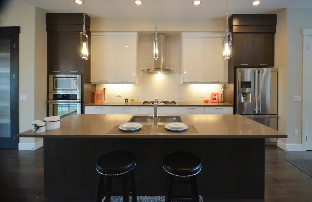 Fusion Ice Glass Random Strip installed as a backsplash