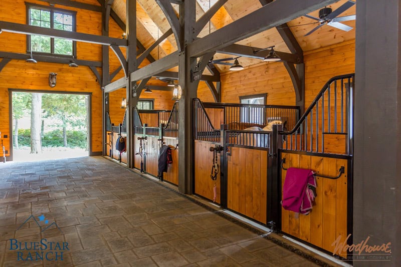 Timber Frame Horse Barn Plans Pin On Horse Barns