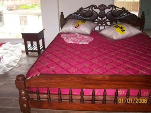 Peacock Cot Timbrestok