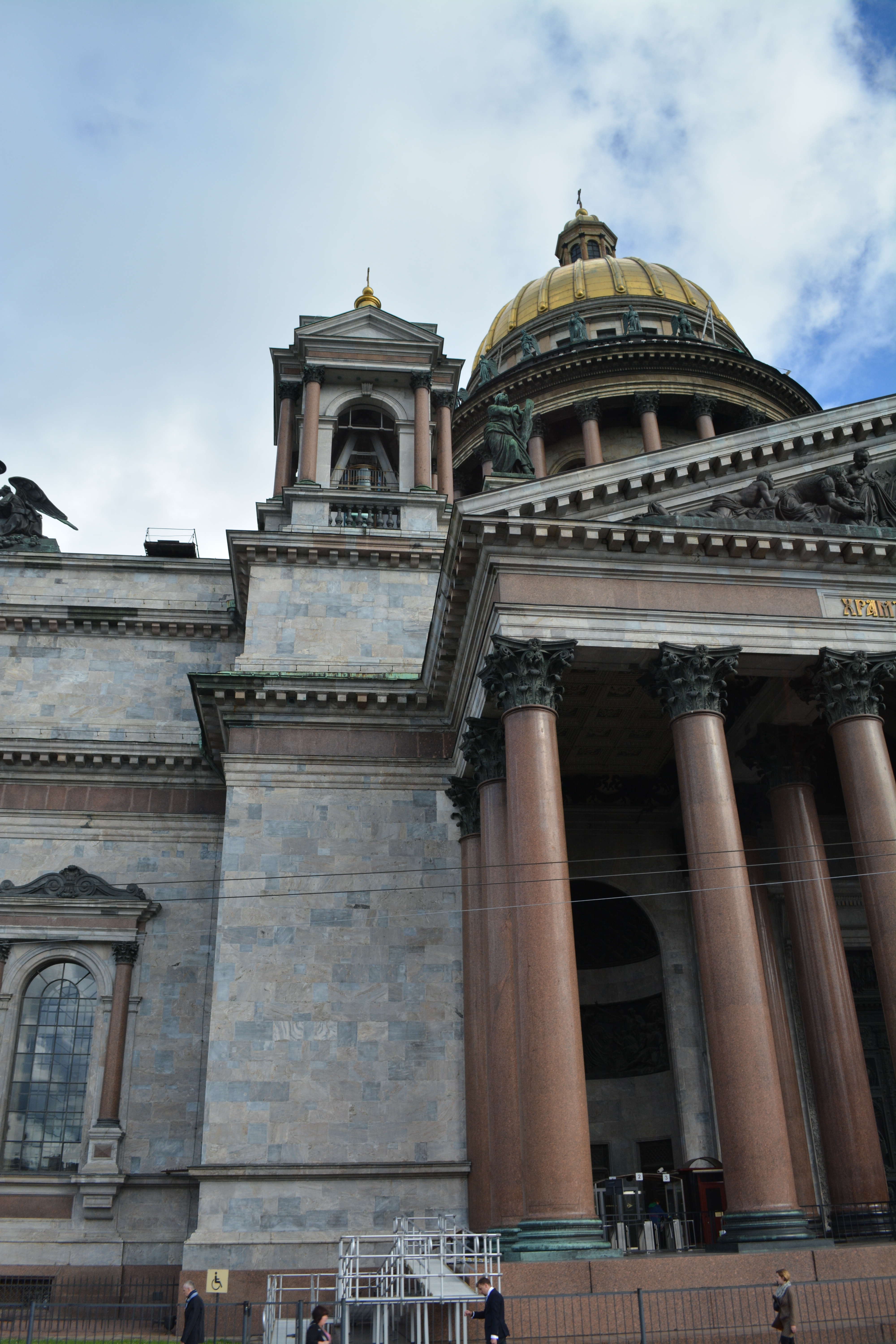 ST. ISAAC'S CATHEDRAL